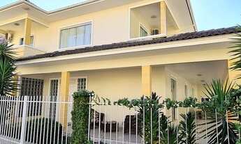 Imagem 3: Casa de alto padrão no centro de Alfredo Wagner-Serra Catarinense