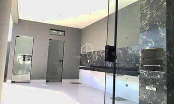 Imagem: Casa em rua pública no jardim Atlântico