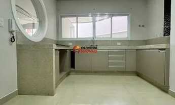 Imagem 3: Casa de condomínio para venda possui 255 metros quadrados com 3 quartos