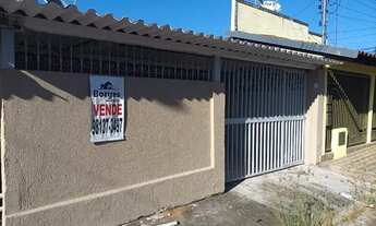 Imagem 2: CASA SETOR UNIÃO 4 QUARTOS SENDO 1 SUÍTE RUA LARGA PROX AVENIDA T-9 SUPERMERCADO CARREFOU