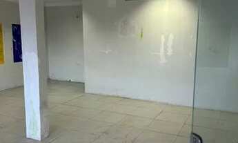 Imagem 7: BELISSIMO PONTO COMERCIAL PARA LOCAÇAO NA AV. GENERAL MAC COM AREA DE 250M²