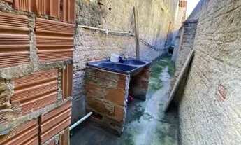 Imagem 3: Casa a venda - em frente a pista do capinal