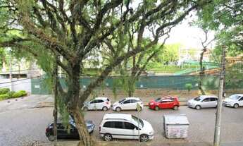 Imagem 5: Apartamento desocupado de 3 dormitórios no bairro São João/Higienópolis em Porto Alegre