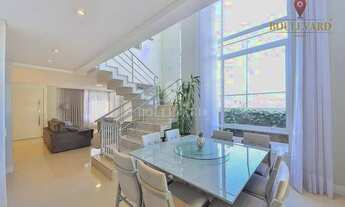 Imagem 5: Casa mobiliada e decorada no Boulevard, com 3 suítes à venda, 307 m² por R$ 2.700.000 - Ub