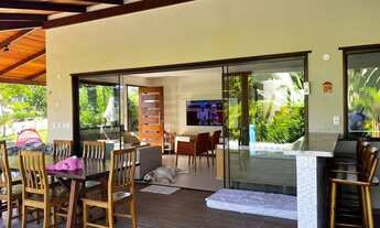 Imagem 2: CB - Casa de condomínio para aluguel e venda possui 320 metros quadrados com 5 quartos