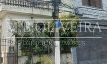 Imagem 2: Sobrado com ótima localização em rua larga, aceita permuta