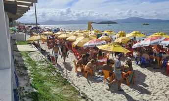 Imagem: Bar e Restaurante na Praia