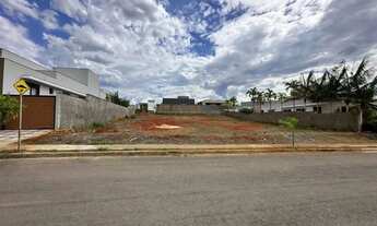 Imagem: VENDO LOTE NO CONDOMINIO GRAN ROYALLE DE