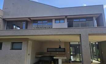 Imagem 5: Casa com 4 Quartos e 4 banheiros