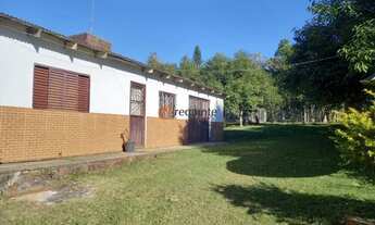 Imagem 3: Requinte oferece lindo sítio com 9 ha na Cascata ao lado do Parque Stone Land, com casa de