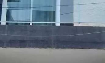 Imagem: VENDO OU ALUGO EXCELENTE CASA TRIPLEX COM