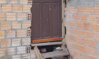 Imagem 3: Vendo Casa com 2 dormitórios