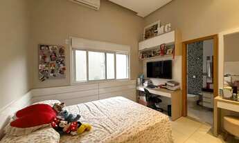 Imagem 6: Imóvel para aluguel tem 220 metros quadrados com 4 quartos em Jardins Valência - Goiânia