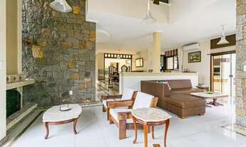 Imagem 7: Aluguel de Temporada e Venda! Mansão frente ao mar com 05 suítes e espetacular área de laz