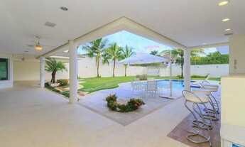 Imagem 7: Casa de condomínio para venda possui 700 metros quadrados com 5 quartos