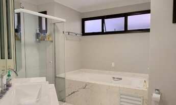 Imagem 6: Apartamento para venda possui 211 metros quadrados com 3 quartos em Centro - Florianópolis