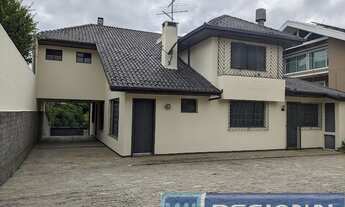 Imagem 2: Residência com 3 quartos para alugar por R$ 7500.00, 330.00 m2 - VISTA ALEGRE - CURITIBA/P