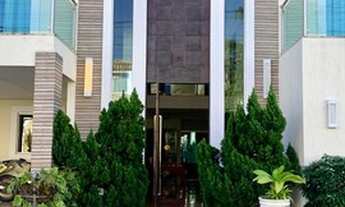 Imagem: VENDE-SE Excelente Moradia com Projetados