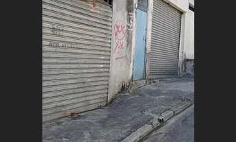 Imagem 3: Terreno com 7 casas e dois salões