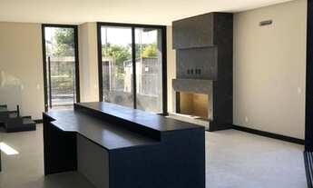 Imagem 6: Residência 150m²,3 dormitórios,amplo jardim,3 quadras do mar,Garopaba/SC