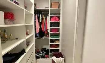 Imagem 6: Leo vende, Sim, 4\4 c 3 suítes, closet, piscina, goumert, veja fotos