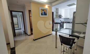 Imagem: Linda casa na Praia do Ribeiro com piscina