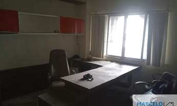 Imagem 4: Loja Ponto Comercial nos ALTOS próx. Pça Brasil nos altos com 7 salas e banheiros