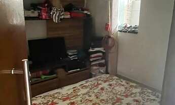 Imagem: QR120 casa em frente a estação do metrô