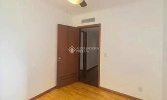 Imagem 3: Imóvel para aluguel tem 197 metros quadrados com 4 quartos em Moinhos de Vento - Porto Ale