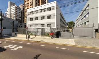 Imagem 2: IMOBILIARIA JUVEVÊ ALUGA APARTAMENTO REFORMADO CABRAL AV PARANA PRX IGREJ BOM JESUS KHARIN