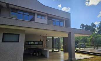 Imagem 4: Casa com 4 Quartos e 4 banheiros