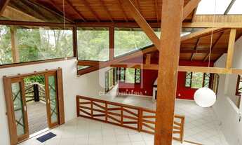 Imagem: Casa de 4 suítes à venda no Rio Tavares