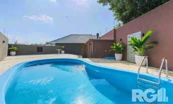 Imagem: Casa com piscina, 3 dormitórios, 258m²