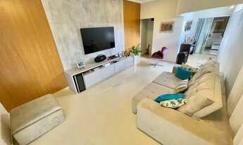 Imagem 6: Casa moderna com garagem e varanda em condomínio fechado