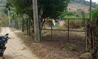 Imagem 2: Chácara com água