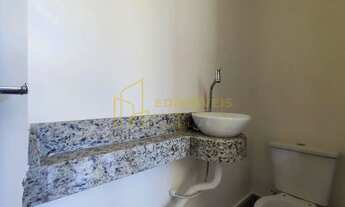 Imagem 6: Oportunidade Única: Casa Duplex com 2 Suítes no São Francisco Pronta para Morar!