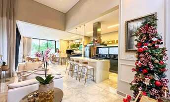 Imagem 2: Casa térrea de 245m² com 03 suítes + escritório (reversão 4 suíte) à venda em condomínio