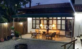 Imagem: Casa com 3 dormitórios à venda, 250 m²