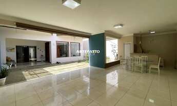 Imagem: Sobrado com 4 dormitórios no bairro Meneghetti