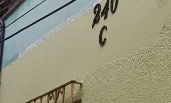 Imagem 2: CASA NO CURIÓ Casa com 1 dormitório