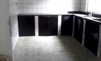 Imagem 5: Casa grande com galpão no Conjunto Ariri