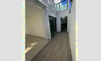 Imagem 2: 3 quartos com suíte grande, varanda fundos e um banheiro privativo, quarto lateral com clo