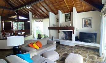 Imagem 7: Aluguel de Temporada e Venda! Casa de 06 dormitórios, ampla área externa, em localização s