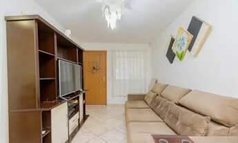 Imagem 2: Casa térrea com espaço gourmet, 2 quartos, 1 banheiro, 3 vagas, Bairro Alto - Curitiba