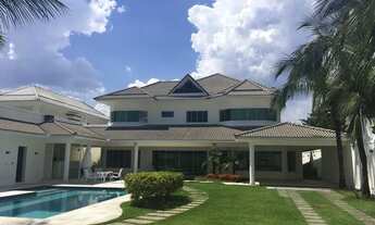 Imagem 4: Casa de condomínio para venda possui 700 metros quadrados com 5 quartos