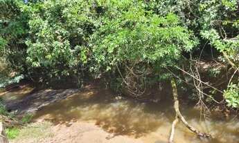 Imagem 7: Chácara com 4.789,79 m2 com o rio das pedras no fundo