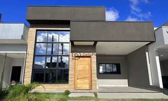 Imagem: Casa térrea com 3 suítes à venda por