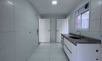 Imagem 6: Apartamento para aluguel possui 135 metros quadrados com 4 quartos, suíte, 2 vagas e lazer