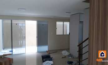 Imagem 7: Triplex de esquina à venda em Órfãs