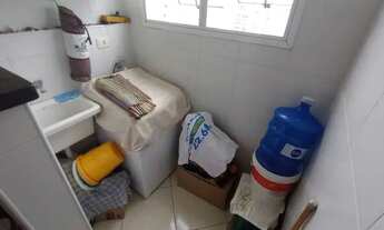 Imagem 3: Seu novo lar no bairro Caiçara! Apartamento completo com 2 quartos, sendo 1 suíte, e 1 ban